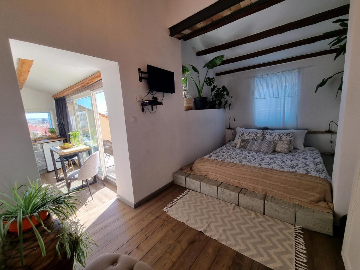 Casa 39 Apartments โรวีน ภายนอก รูปภาพ