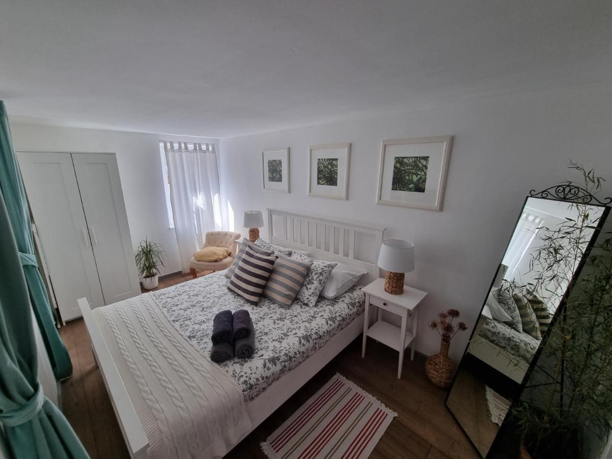 Casa 39 Apartments โรวีน ภายนอก รูปภาพ
